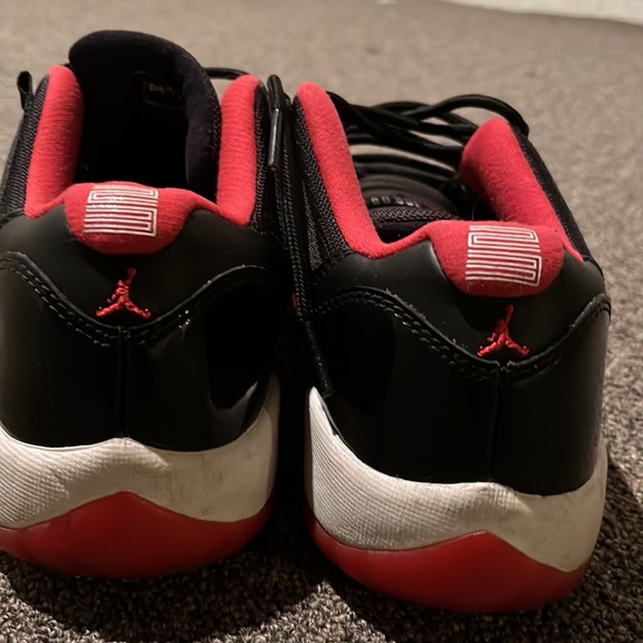 Boys Jordan Retro 11 - Picture 4 of 6